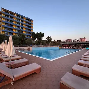 Szálloda Bahamas, Saranda